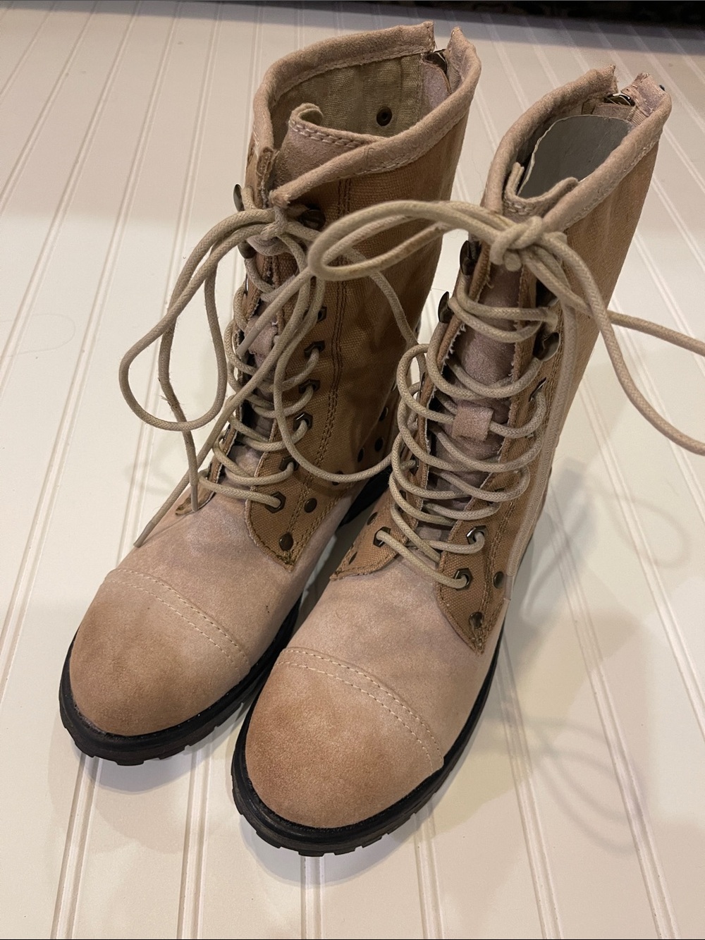 Roxy Beige Lace-Up Combat Boots